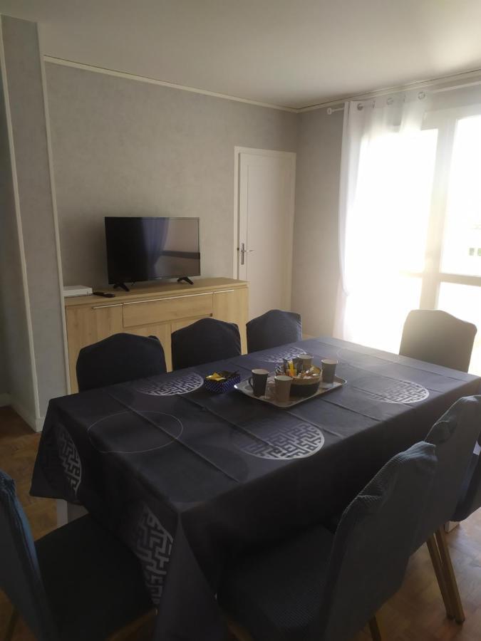 Appartement 8 Couchages 3 Chambres Sens Exterior foto